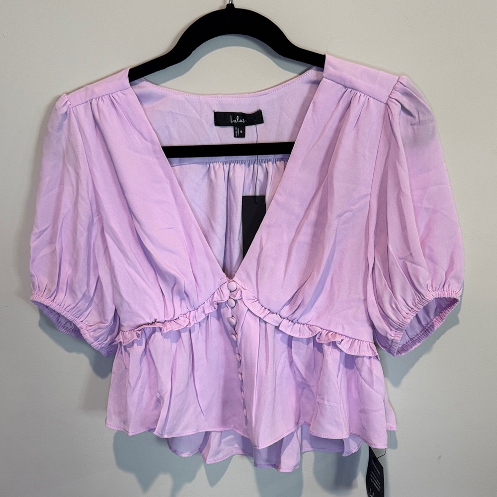 NWT Lulu's Peplum Top